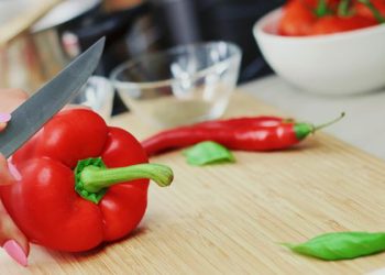 D:\2025\Maret 2025\25 Maret 2025\11\Halaman 1-11 Selasa\7 sayuran.jpg