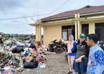 D:\2025\Maret 2025\25 Maret 2025\5\hal 5\Walikota HM Yamin HR meninjau PDU Banua Anyar.jpg