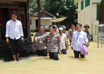 D:\2025\Maret 2025\5 Maret 2025\2\2\Kapolres Balangan Beri Bantuan Korban Banjir.jpg