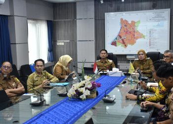 D:\2025\Maret 2025\5 Maret 2025\5\hal 5\WALIKOTA Banjarmasin HM Yamin dan Wakil Walikota Hj Ananda saat menerima audiensi.jpg