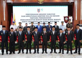 D:\2025\Maret 2025\7 Maret 2025\5\hal 5\Gubermur kalimatan selatan.jpg