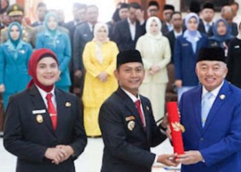 D:\2025\Maret 2025\7 Maret 2025\5\hal 5\Wali Kota Banjarmasin H Muhammad Yamin didampingi Wakilnya Hj Ananda.jpg