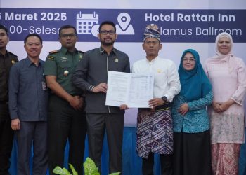 D:\2025\Maret 2025\7 Maret 2025\5\hal 5\Walikota Hm Yamin dan Ketua DPRD Kota Banjarmasin serta unsur Forkompinda.jpg