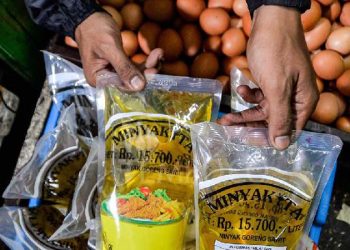 D:\2025\Maret 2025\7 Maret 2025\7\7\hal 7 - 2 klm (KIRI).jpg