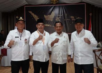 Mendagri Puji Semangat Gubernur Kalsel Selama Retreat