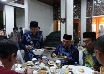 Gubernur dan Wagub Berbuka Puasa Bersama