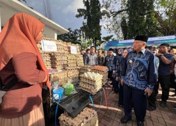 Gubernur Bersama Wagub Tinjau Pasar Wadai Ramadhan