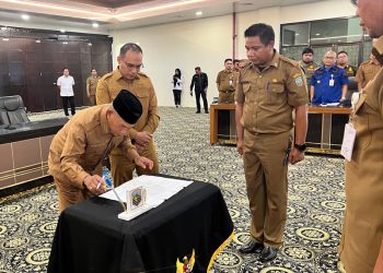 Bupati Kotabaru Tandatangani Piagam Audit Internal