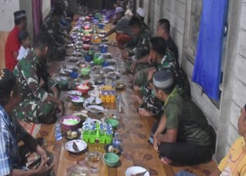 Satgas TMMD ke-123 buka puasa Bersama warga Talusi