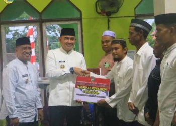 Pemkab Tala Salurkan Dana Hibah di Panyipatan