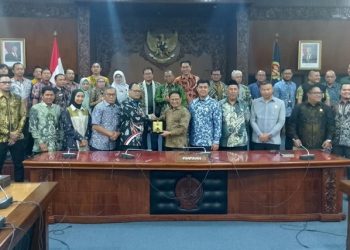 D:\2025\April 2025\14 April 2025\2\222\New Folder\Pansus II Fokus LKPJ dan Pengelolaan Ekonomi.jpg