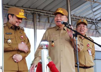 Gubernur, Wagub dan Pj Sekdaprov Bersama ASN Buktikan Akrab