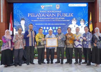 Pemkab Banjar Mendapat Penghangaan KemenPAN-RB