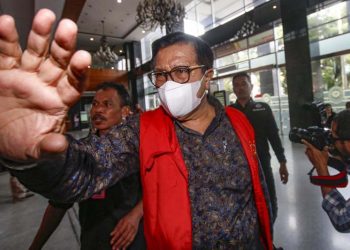 Jaksa Tuntut 9 Hingga 12 Tahun Penjara