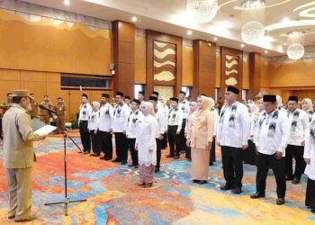 Gubernur Lantik Pengurus TP Posyandu Kalsel