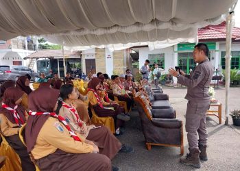 Kejari Edukasi Siswa SMP tentang Barang Bukti