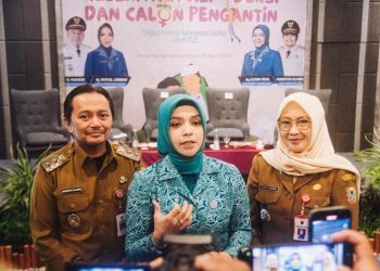Wagub Support Sang Isteri Jadi Narasumber Seminar