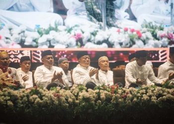 Gubernur Hadiri Tablig Akbar dan Haul ke-5 H Andi Arsyad