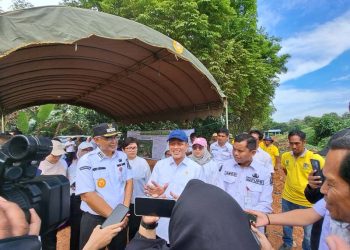 Wabup HSU Sambut Kedatangan Menteri LH di HSU