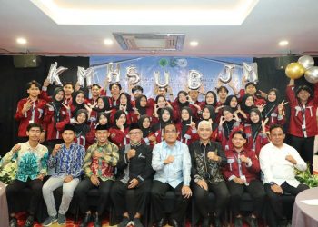 Bupati HSU Kukuhkan Pengurus KM HSU Banjarmasin