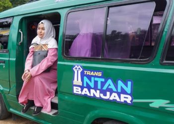 D:\2025\Juni 2025\14 Juni 2025\5\hal 5\Para santriwati kini dapat menikmati angkutan gratis.jpg