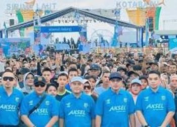 Bank Kalsel Gelar Fun Walk “Kotabaru Hebat”