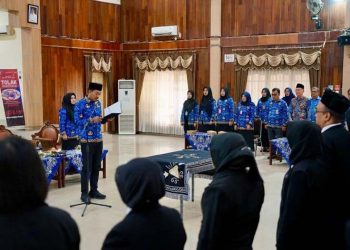 Bupati Banjar Lantik 64 Kepala Sekolah