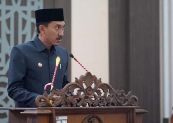 Bupati Menanggapi Atas Pemandangan Umum fraksi-fraksi