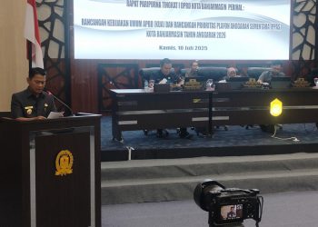 D:\2025\Juli 2025\11 Juli 2025\5\hal 5\Wali kota Yamin menyampaikan KUA dan PPAS tahun 2025.jpg