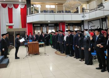 D:\2025\Juli 2025\22 Juli 2025\5\hal 5\hal 5\Prosesi pelantikan administrator dan pengawas di lingkungan pemko Banjarmasin.jpg