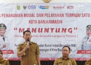 D:\2025\Juli 2025\31 Juli 2025\5\hal 5\Wali Kota Banjarmasin H Muhammad Yamin HR saat memberikan sambutan untuk.jpg