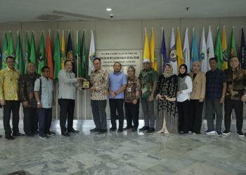 D:\2025\Juli 2025\7 Juli 2025\2\Pansus III Kunjungi Dirjen Bina Bangda Bahas RPJMD.jpg