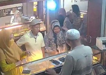 D:\2025\Juli 2025\8 Juli 2025\2\Pencuri Emas di Pasar Murakata Ditangkap.jpg