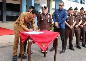 Bupati Serah Terima Bangunan PPS Martapura