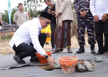 Bupati Andi Rudi Latif Hadiri Puncak Milad ke-15 Ponpes Salafiyah Al-Istiqamah Mantewe