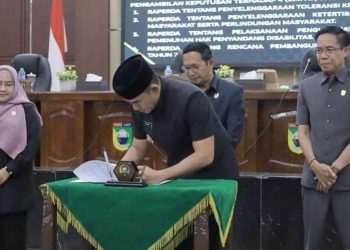 Bupati Tala Sahkan Empat Perda Untuk Toleransi