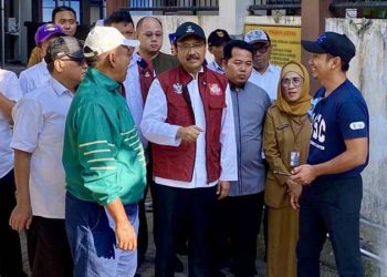 Ratusan Guru Sekolah Rakyat Mundur