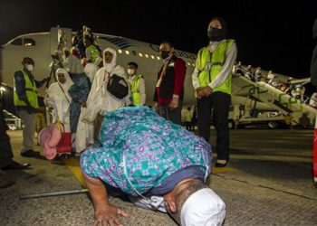 D:\2025\Agustus 2025\11 Agustus 2025\5\hal 5\Kedatangan jamaah haji Dembarkasi Banjarmasin tahun 2025.jpg