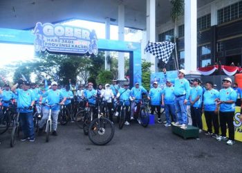 Sekdaprov Gowes Bersama ASN Keliling Kawasan Perkantoran