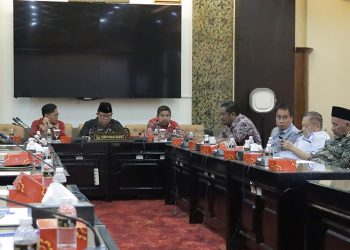 Banggar Pelajari Optimalisasi PAD ke Jatim