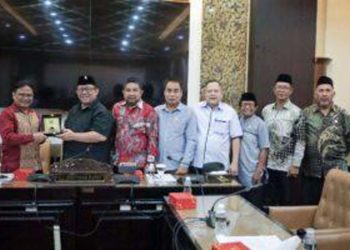 Gali Informasi Evaluasi Perda Bapemperda Kalsel