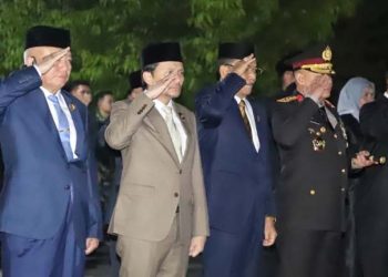 Gubernur dan Wagub Hadiri Apel Kehormatan dan Malam Renungan