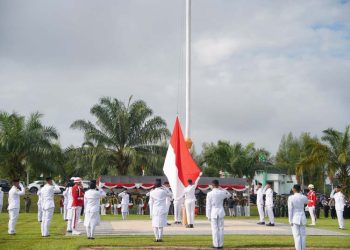 Pengibaran Merah Putih pada HUT ke-80 RI di Balangan Berlangsung Khidmat
