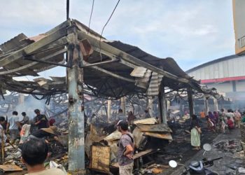 D:\2025\Oktober 2025\1 Oktober 2025\2\2\Ratusan Kios di Pasar Kemakmuran Ludes Terbakar.jpg