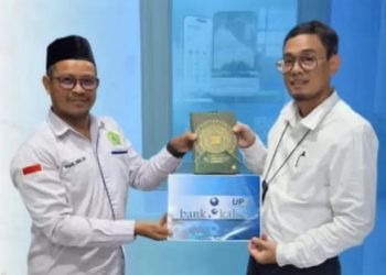 Bank Kalsel Berikan 814 buah Al-Qur’an