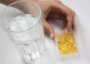 D:\2025\Oktober 2025\20 Oktober 2025\11\11\Konsumsi Omega-3 dan Olahraga Bagi Kesehatan Mulut.jpg