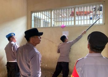 D:\2025\Oktober 2025\22 Oktober 2025\2\Polres Tabalong Cek Rutin Ruang Tahanan.jpg