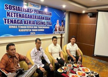 Disnakertrans libatkan Imigrasi sosialisasi pembinaan ketenagakerjaan TKA
