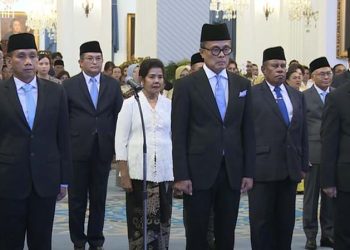 Prabowo Lantik Wamendagri dan Wamenkes