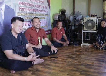 Alpiya Edukasi Warga Satui Kelola Lingkungan